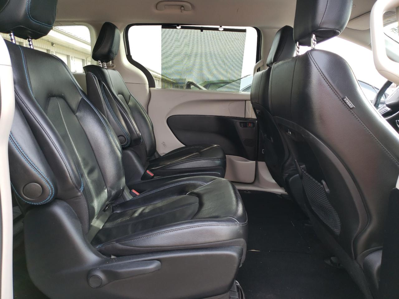 2021 Chrysler Pacifica - Image 11