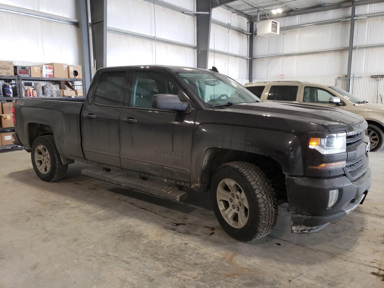 2016 Chevrolet Silverado - Image 4