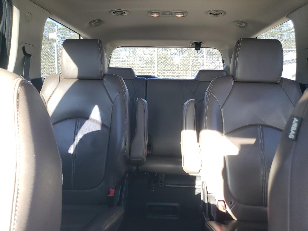 2016 GMC Acadia - Image 10