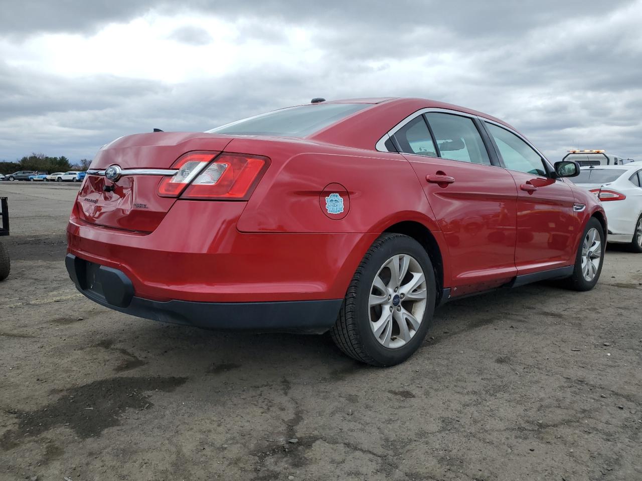 2011 Ford Taurus - Image 3