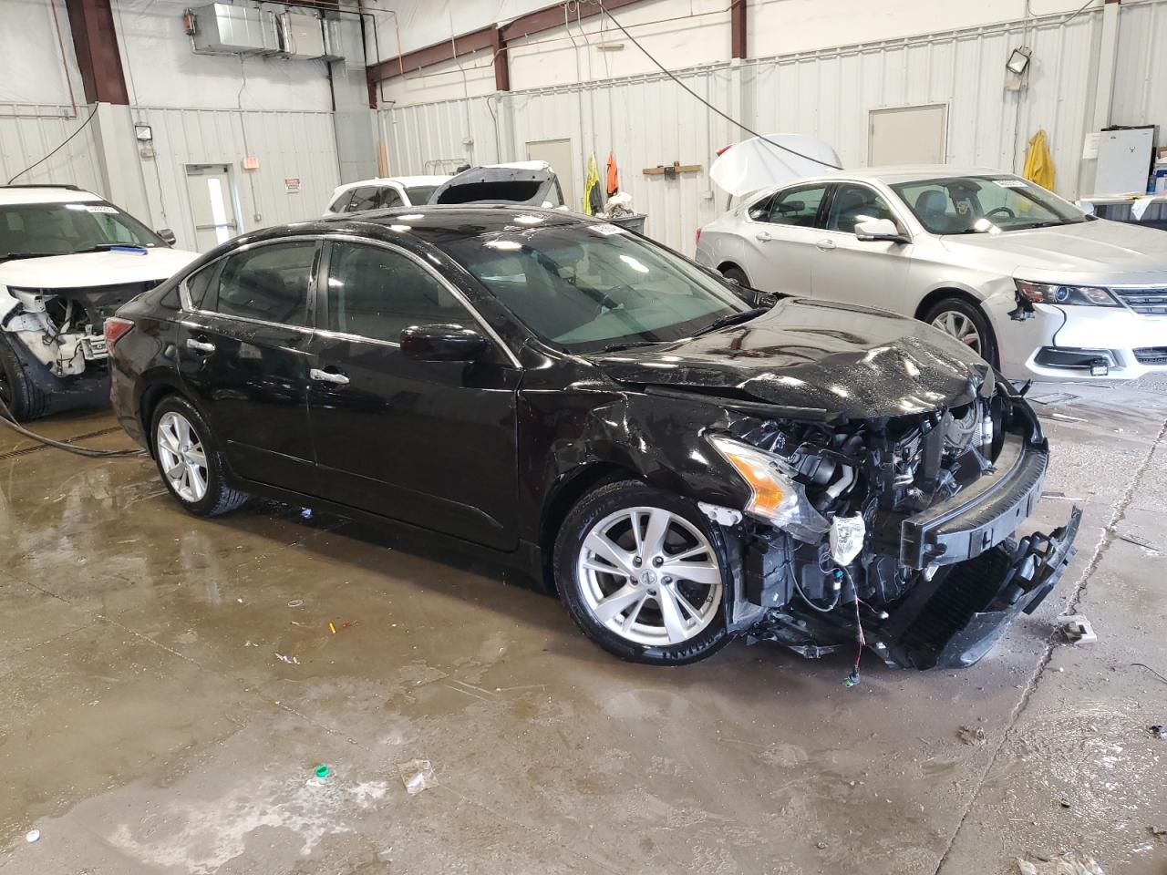 2015 Nissan Altima - Image 4