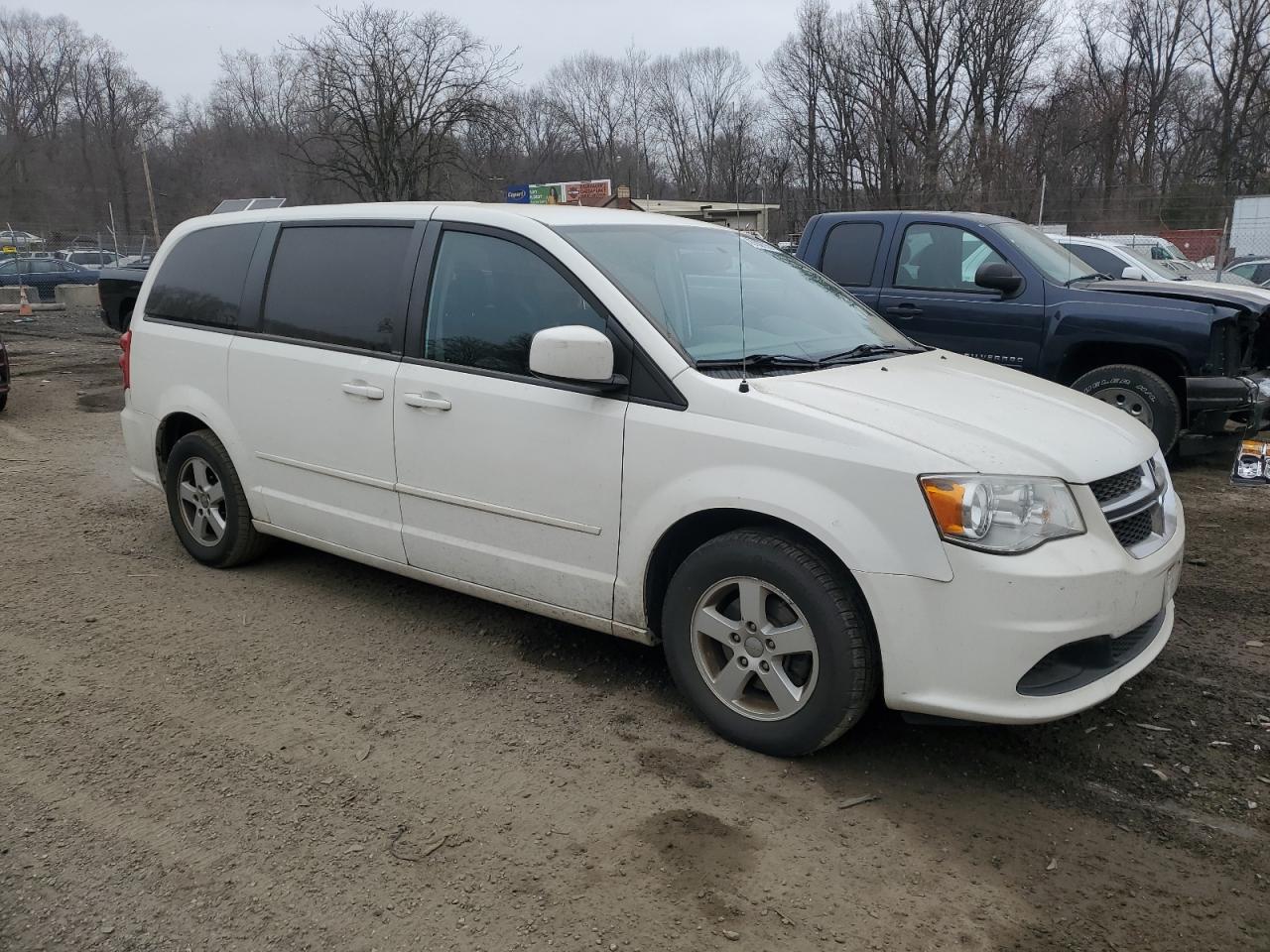 2012 Dodge Caravan - Image 4