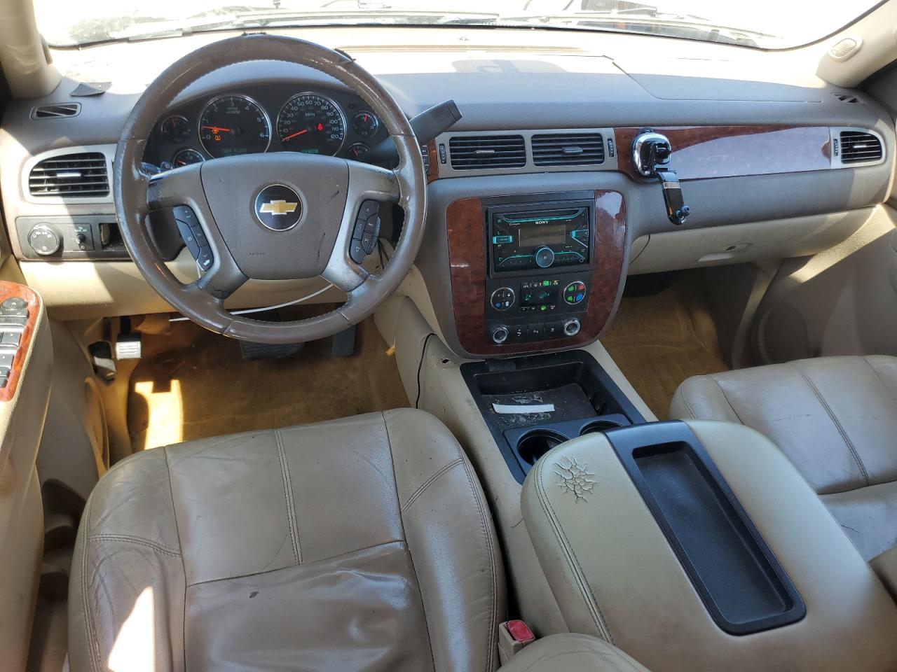 2011 Chevrolet Tahoe - Image 8