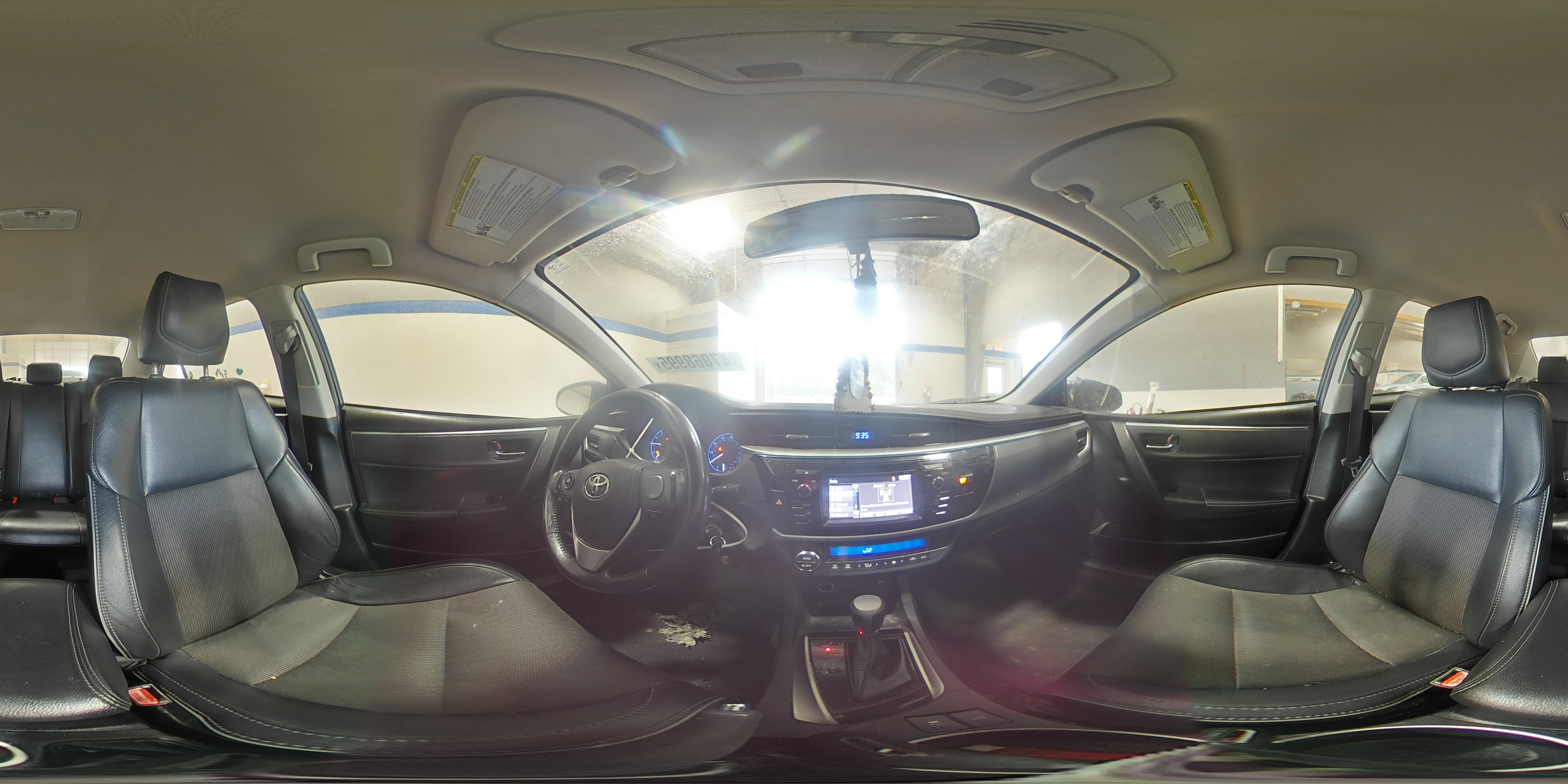 2014 Toyota Corolla - Image 13