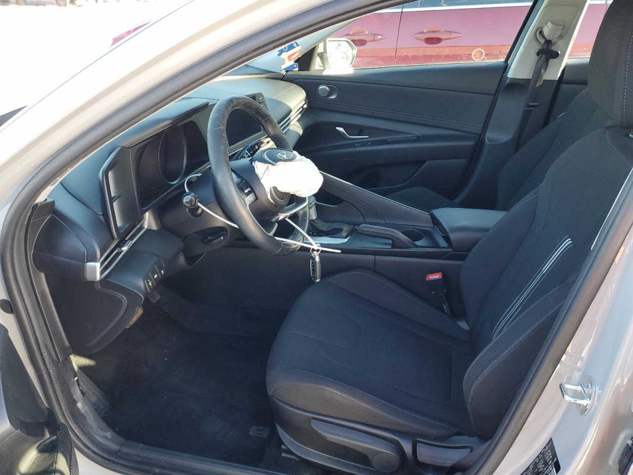 2021 Hyundai Elantra - Image 7