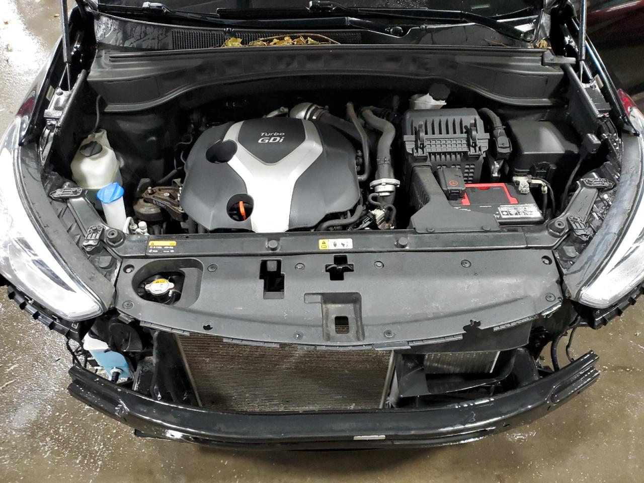 2015 Hyundai Santa Fe - Image 13