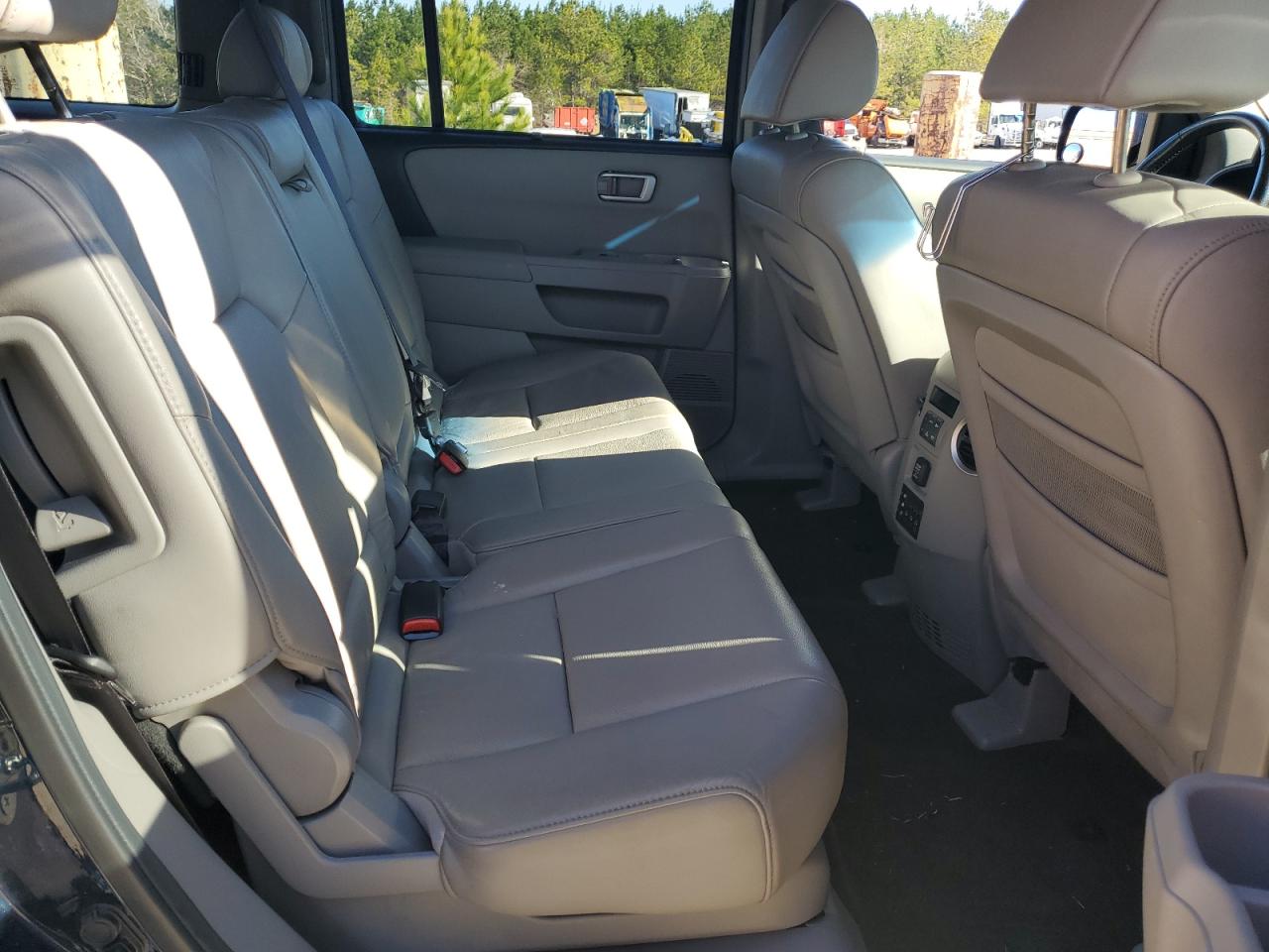 2010 Honda Pilot - Image 10