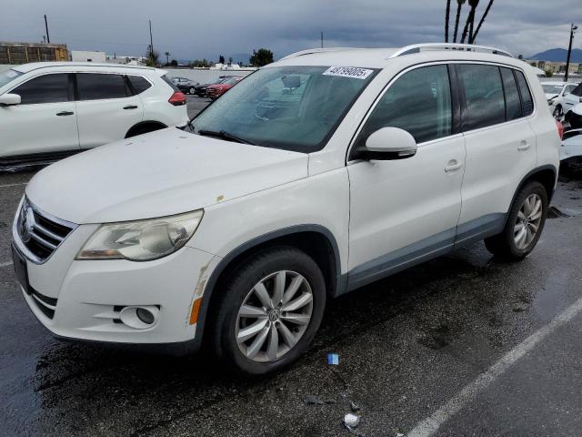 2011 Volkswagen Tiguan S продається в Van Nuys, CA - Minor Dent/Scratches