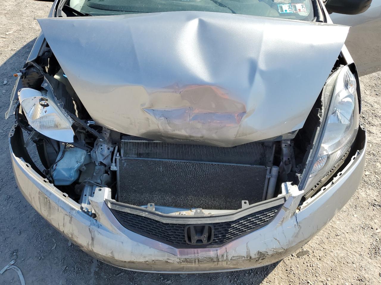 2010 Honda Fit - Image 11