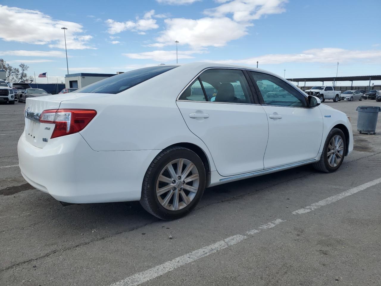 2013 Toyota Camry - Image 3