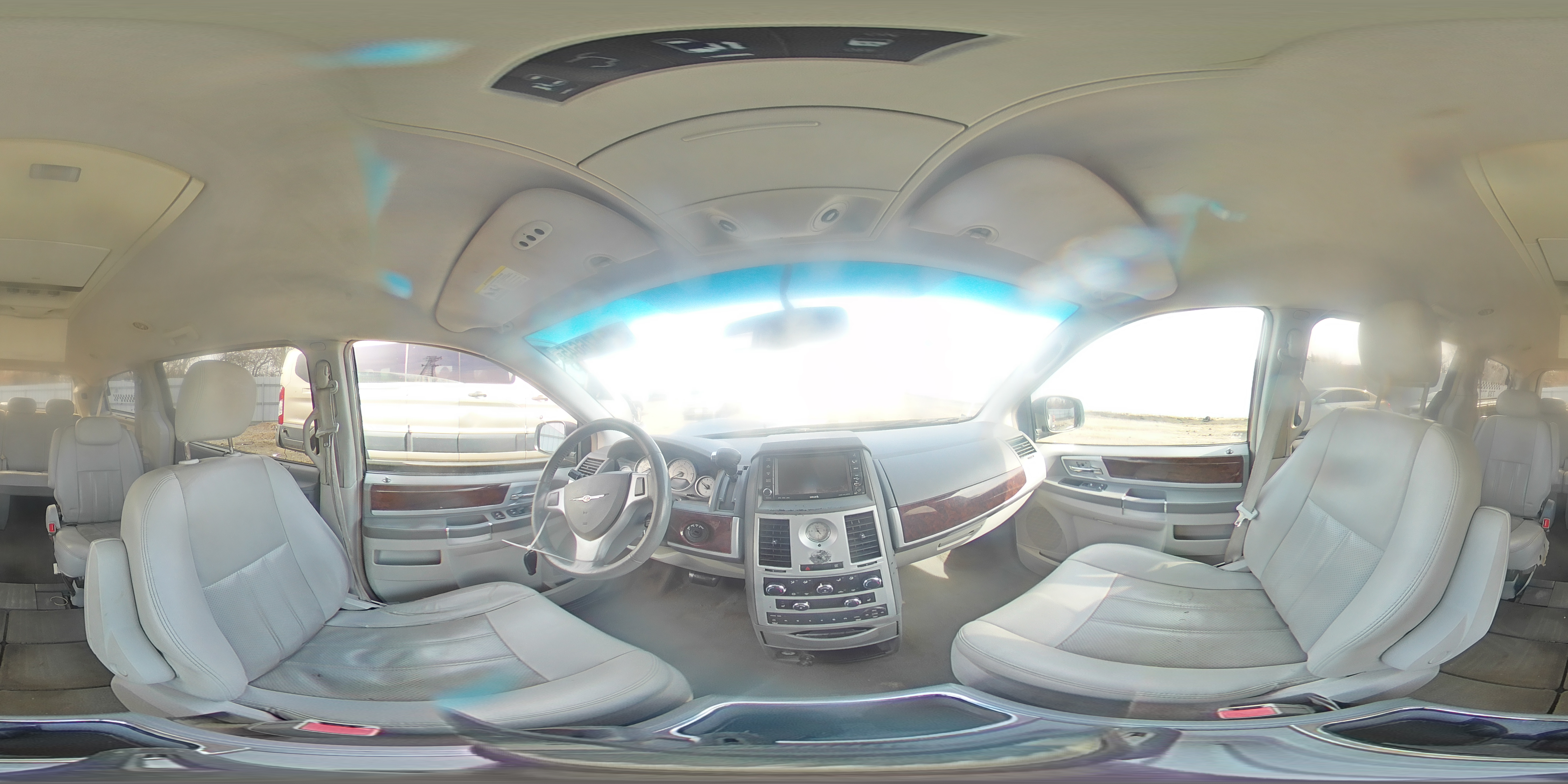 2009 Chrysler Town & Country - Image 13