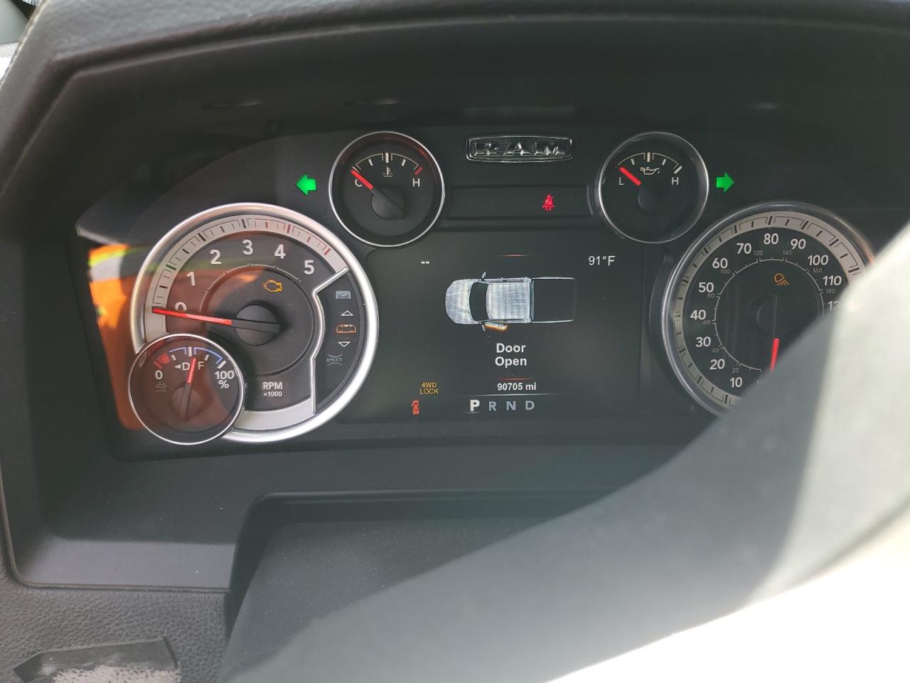 2018 RAM 3500 - Image 9