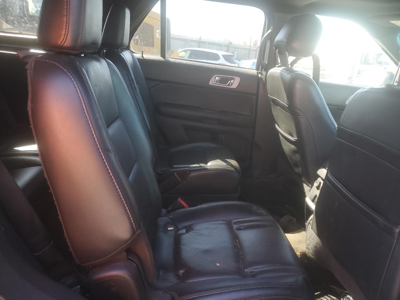 2014 Ford Explorer - Image 11