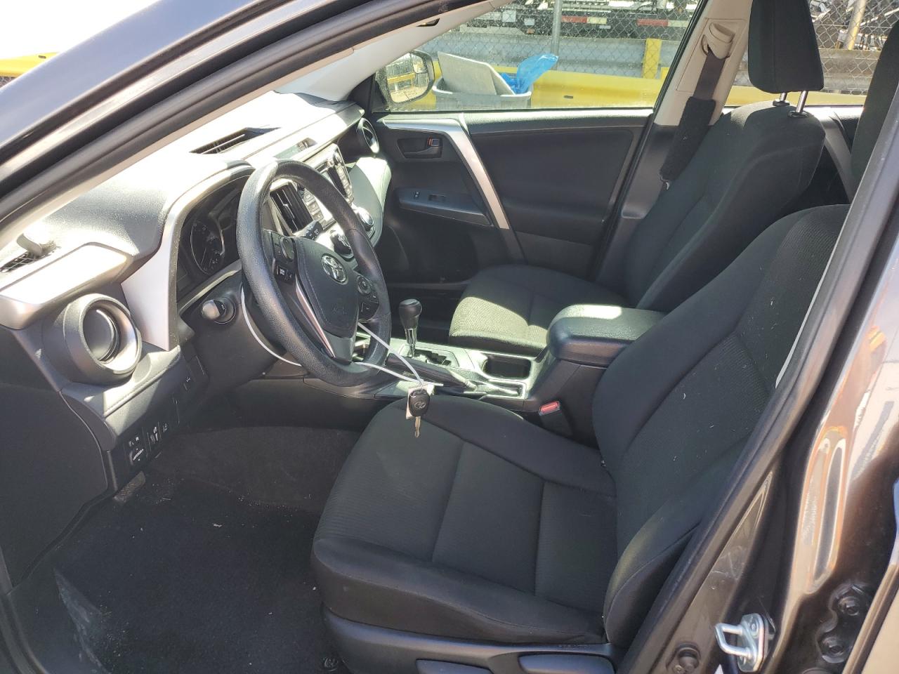 2017 Toyota RAV 4 - Image 7