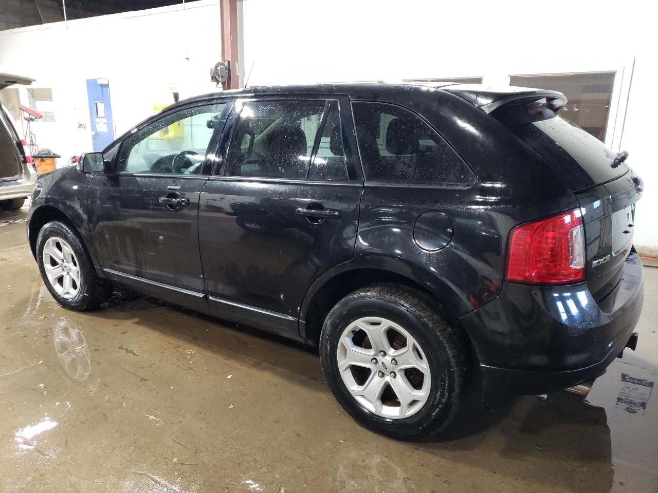2014 Ford Edge - Image 2
