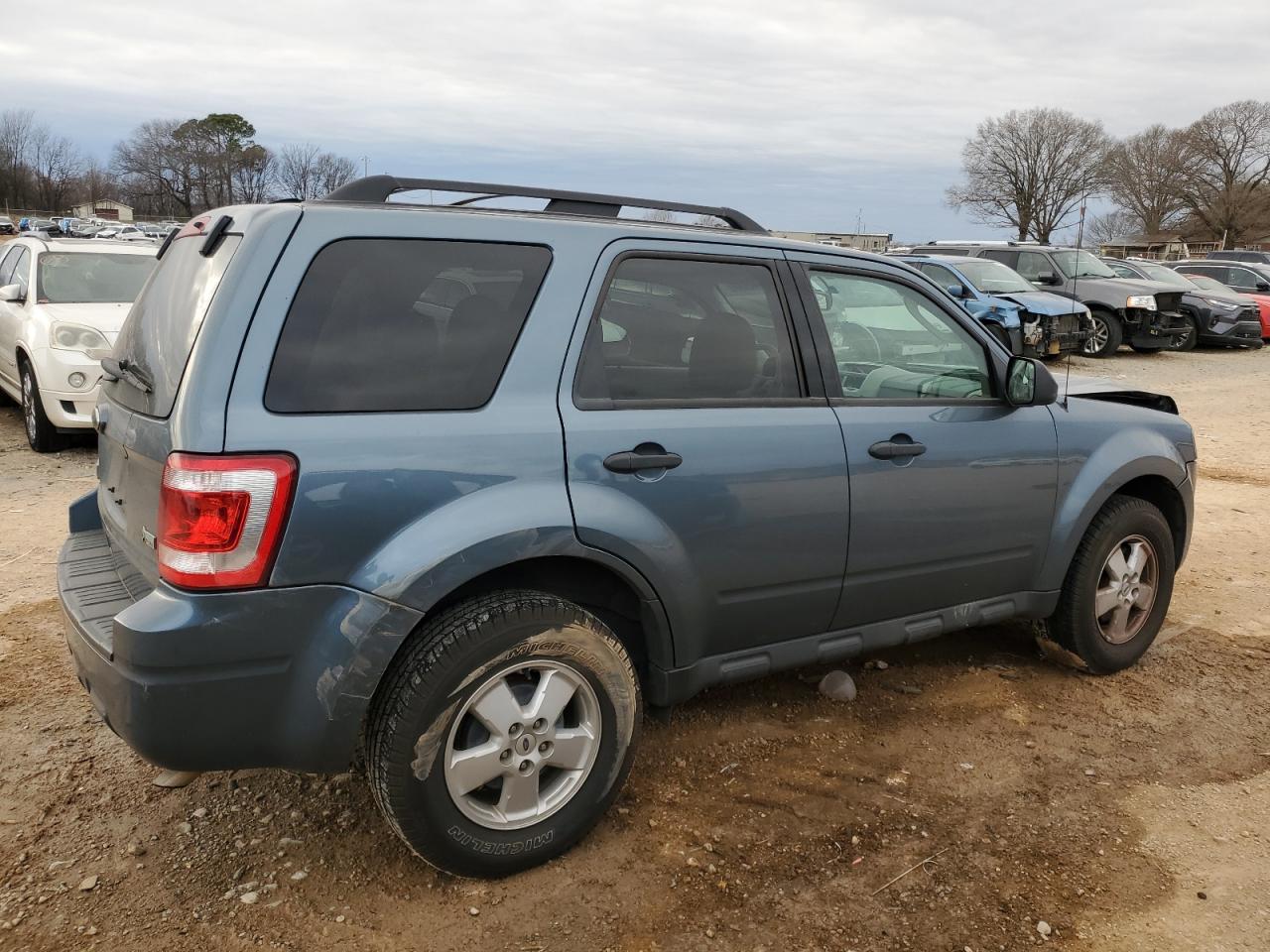 2011 Ford Escape - Image 3