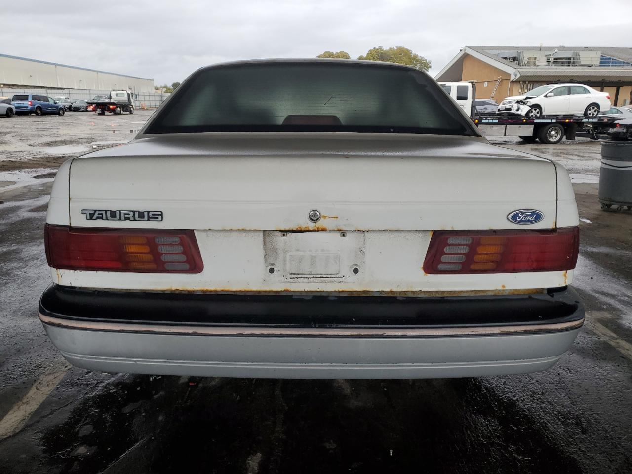 1987 Ford Taurus Gl VIN: 1FABP52U3HA184329 Lot: 47898465
