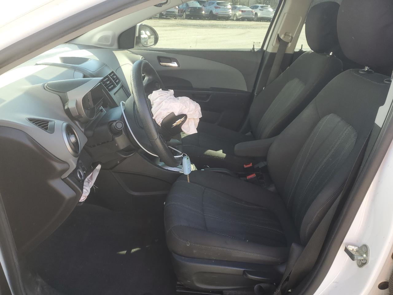 2015 Chevrolet Sonic - Image 7