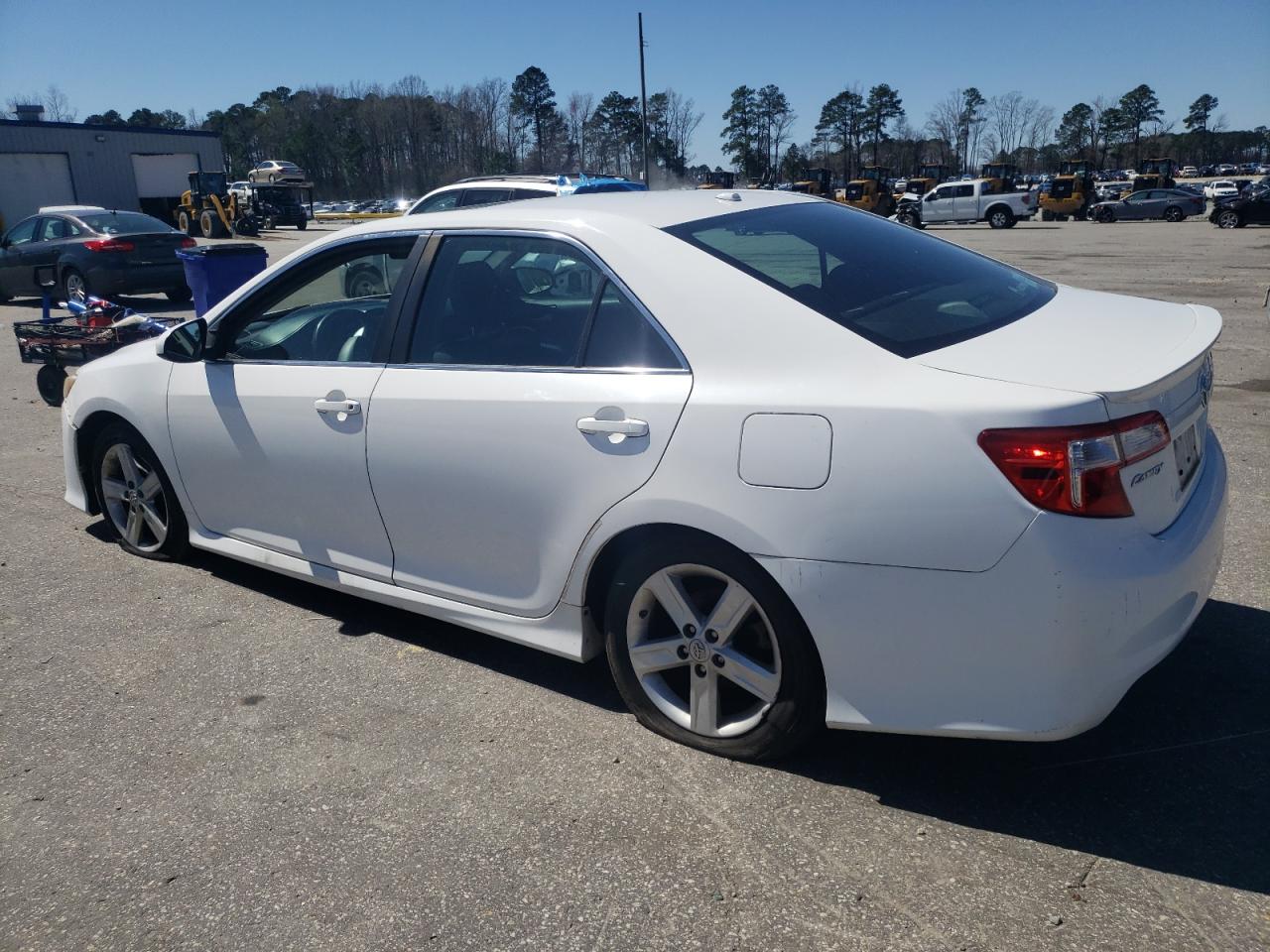 2014 Toyota Camry - Image 2