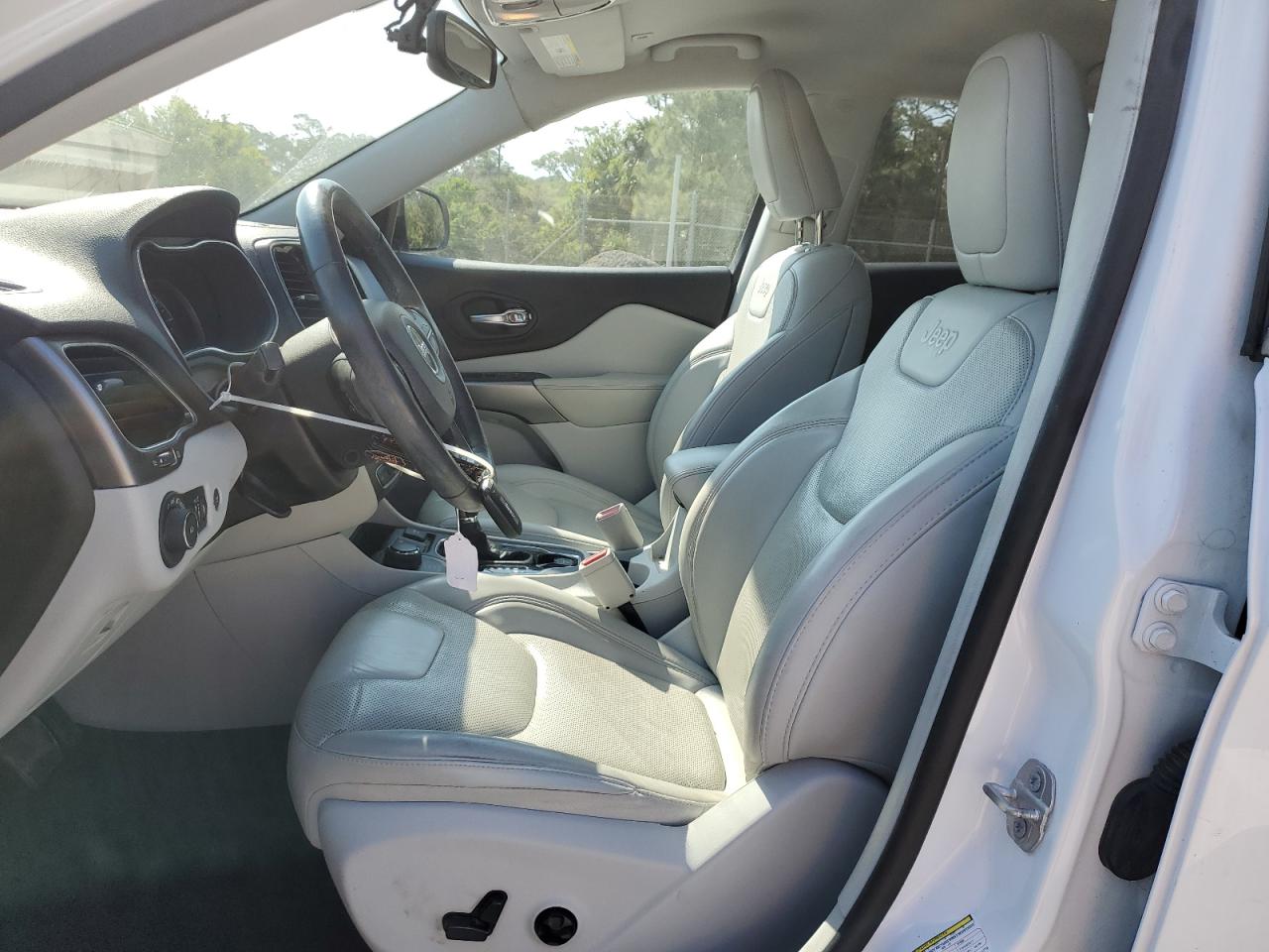 2019 Jeep Grand Cherokee - Image 7