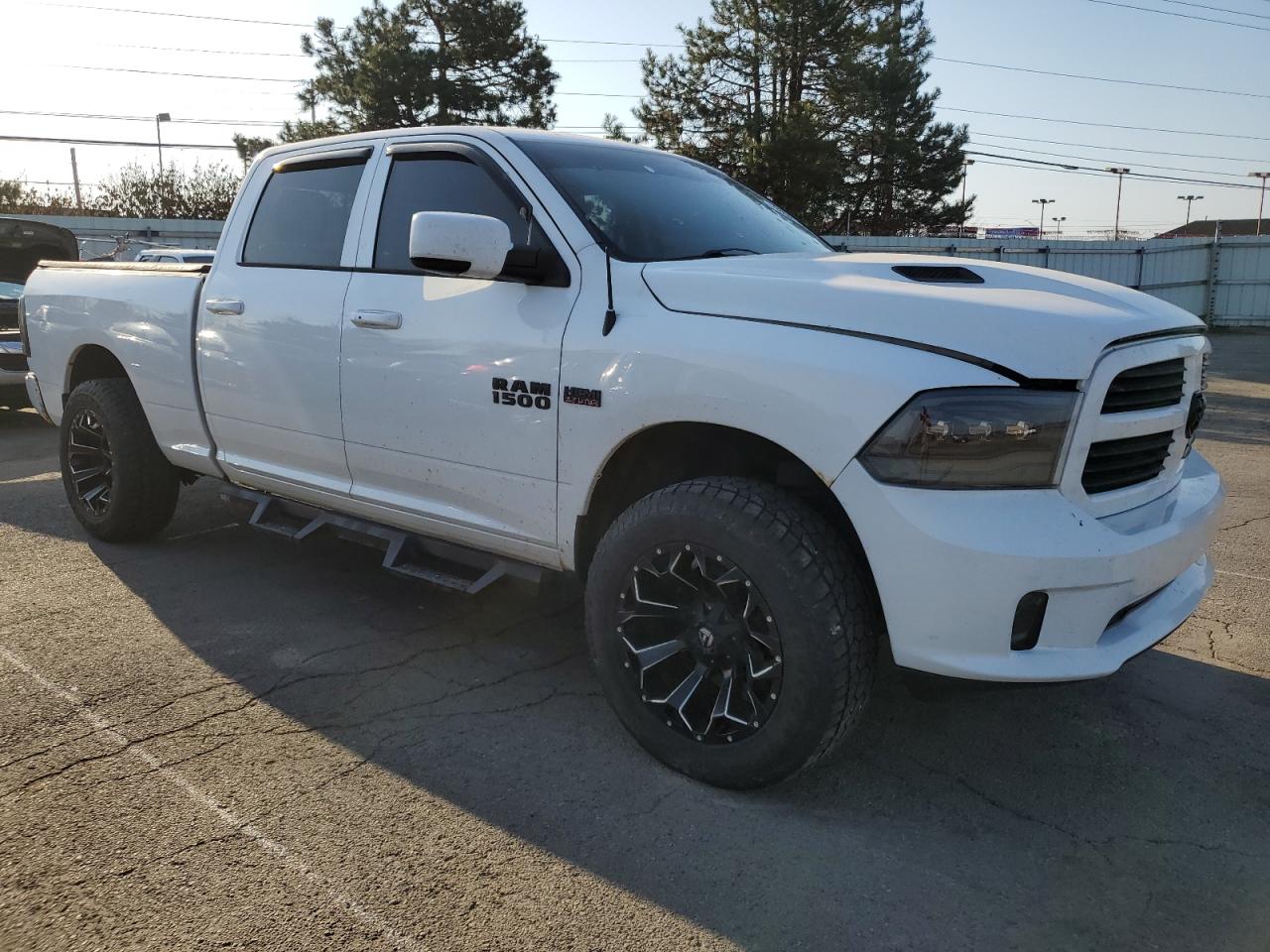 2014 RAM 1500 - Image 4