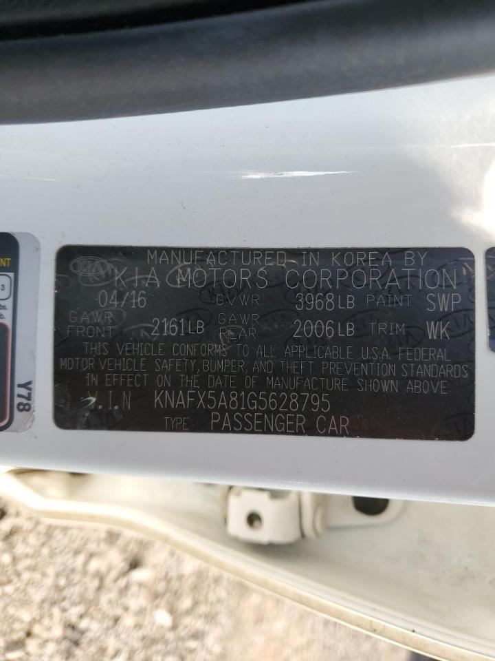 2016 Kia Forte - Image 12