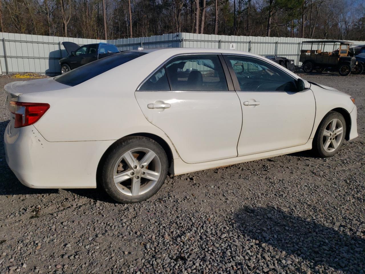 2012 Toyota Camry - Image 3