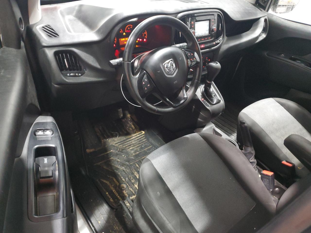 2017 RAM ProMaster City - Image 8