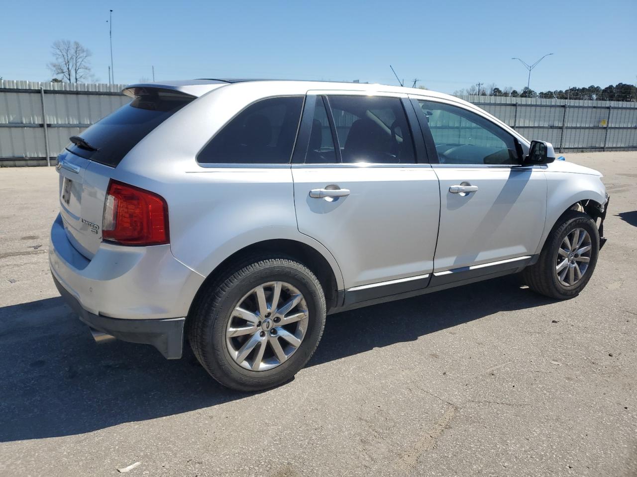 2011 Ford Edge - Image 3