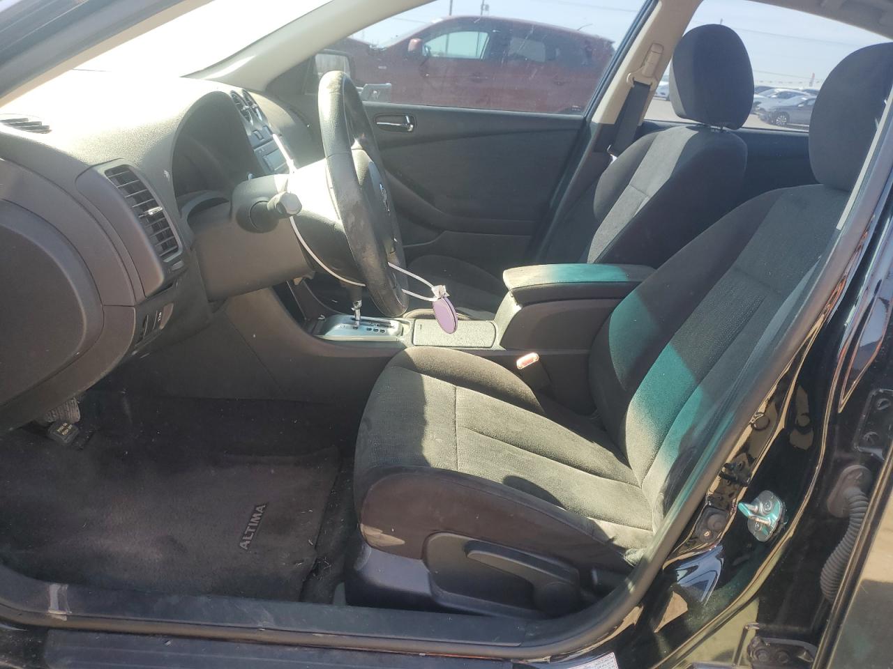 2012 Nissan Altima - Image 7