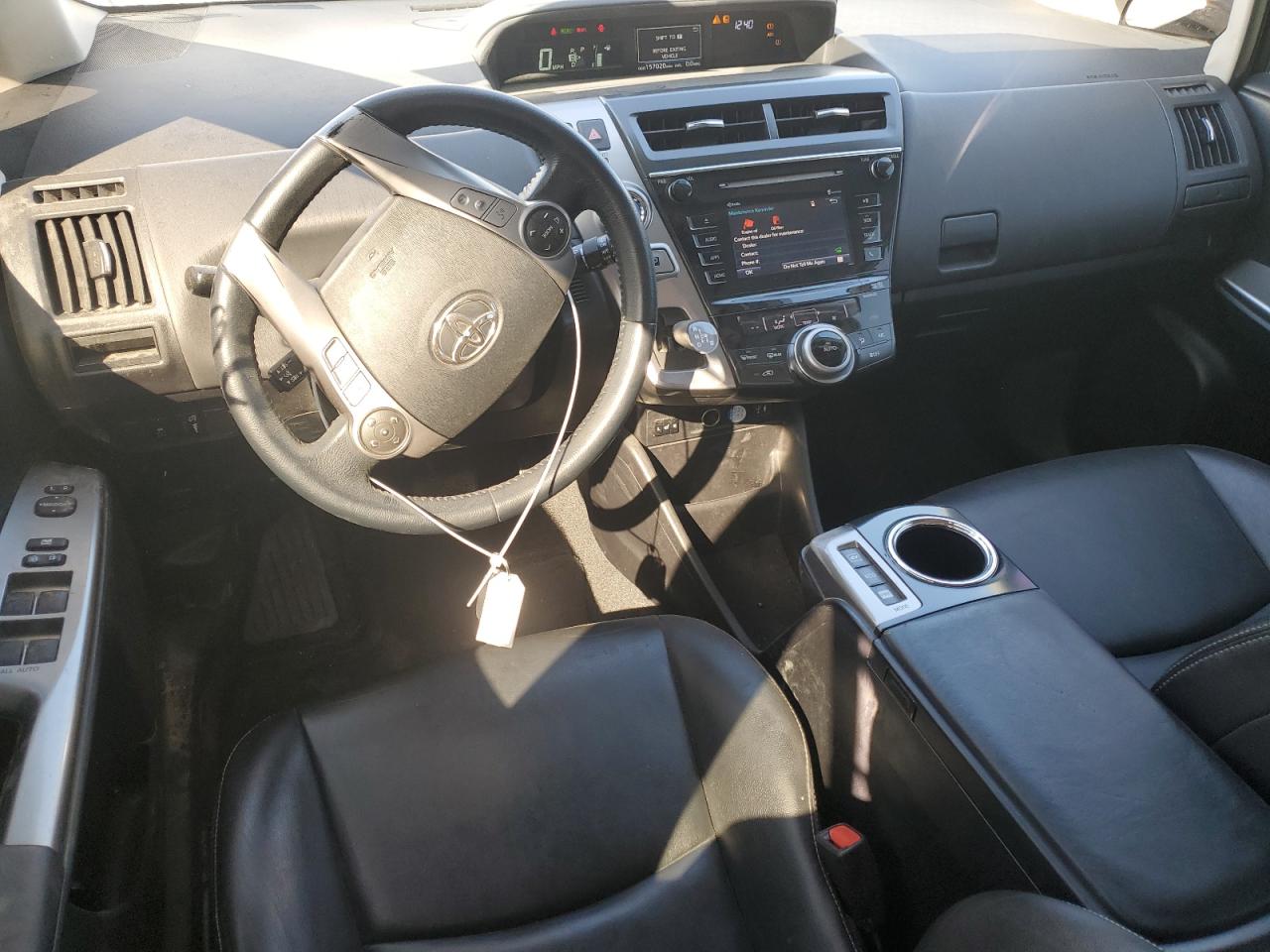 2015 Toyota Prius - Image 8