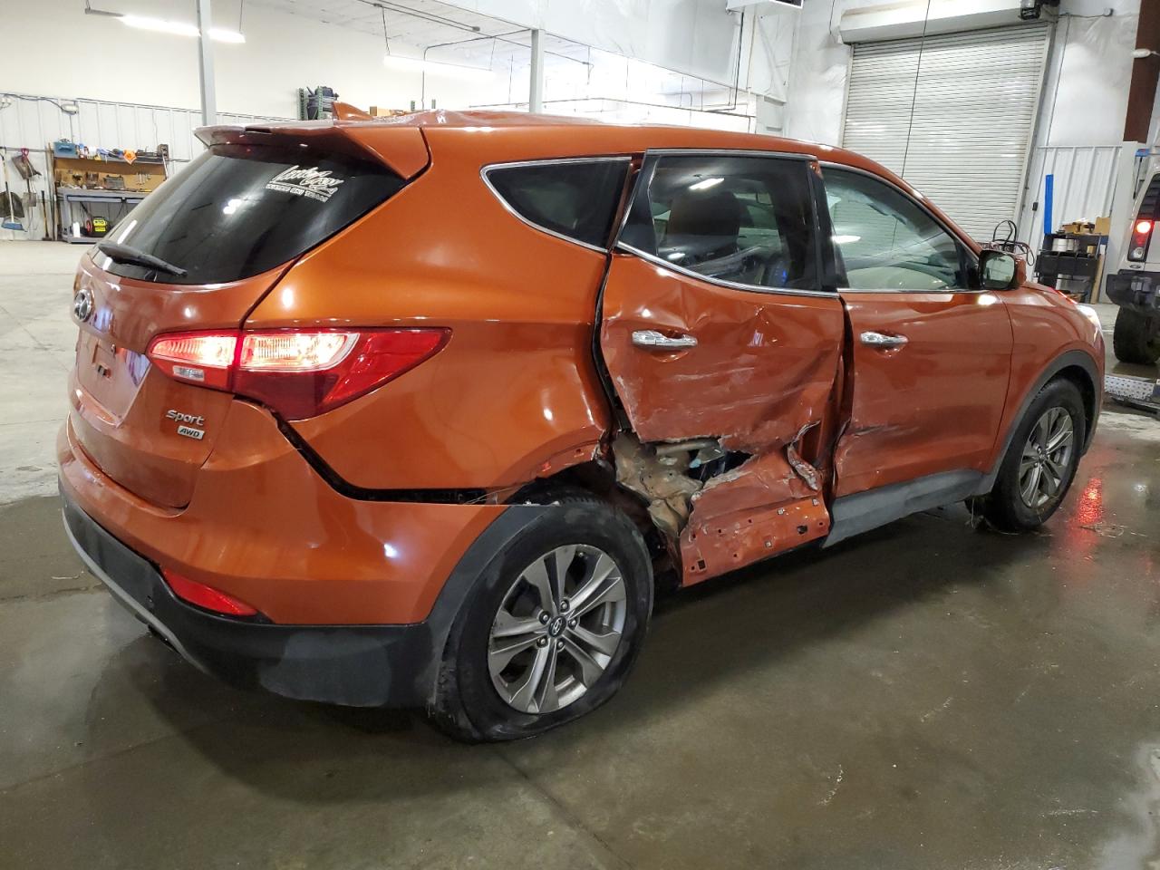 2015 Hyundai Santa Fe - Image 3