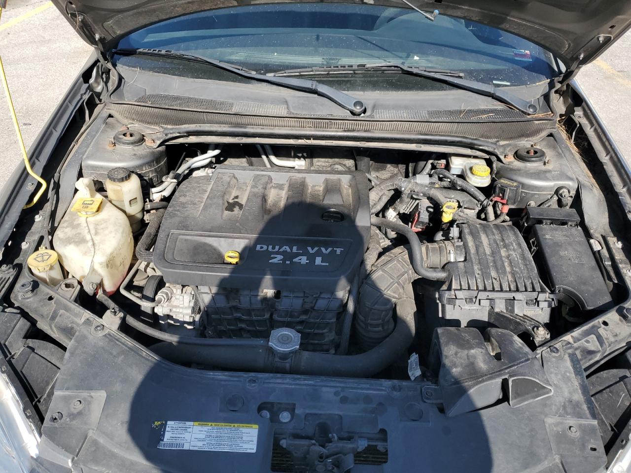 2012 Chrysler 200 - Image 12