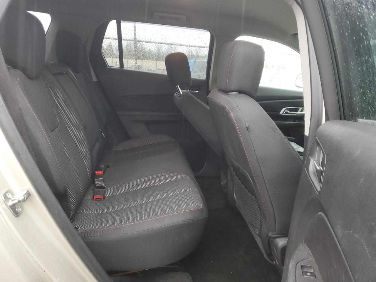 2015 GMC Terrain - Image 11
