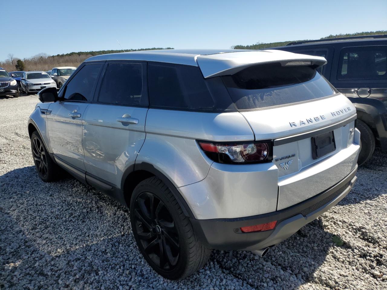 2015 Land Rover Range Rover - Image 2