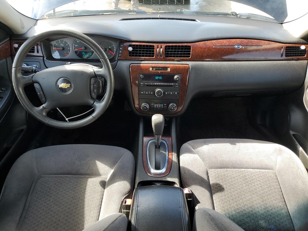 2011 Chevrolet Impala - Image 8