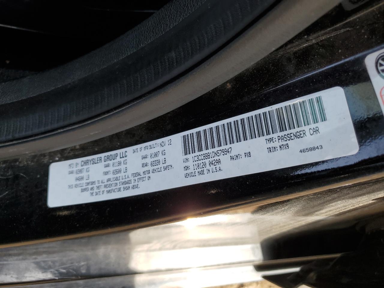 2013 Chrysler 200 - Image 12