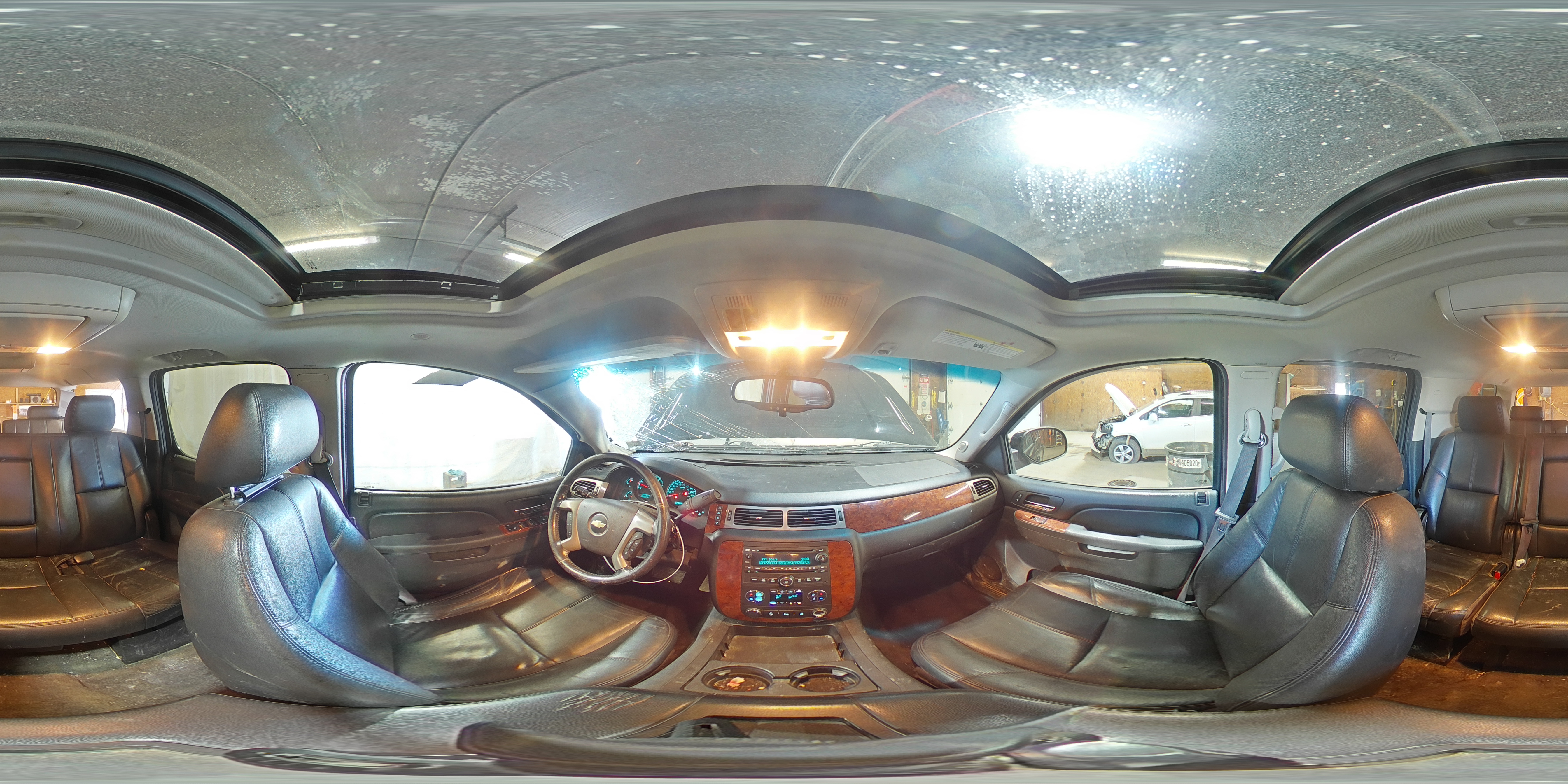 2013 Chevrolet Suburban - Image 16