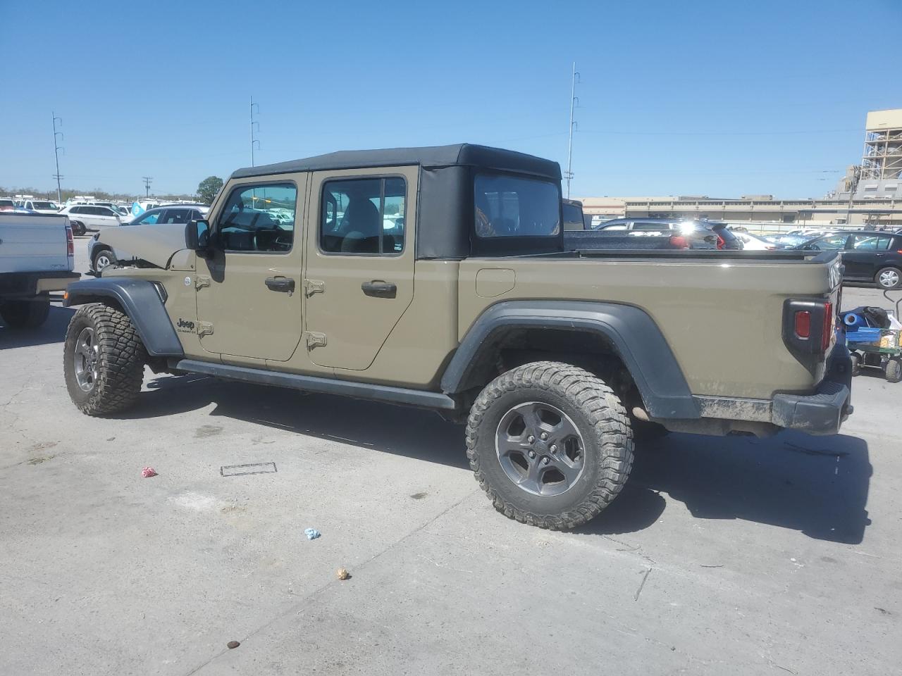 2020 Jeep Gladiator - Image 2