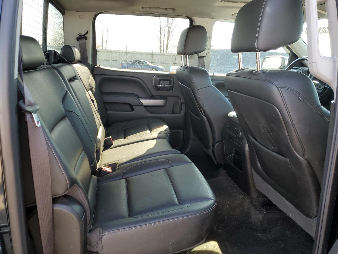 2015 Chevrolet Silverado - Image 10