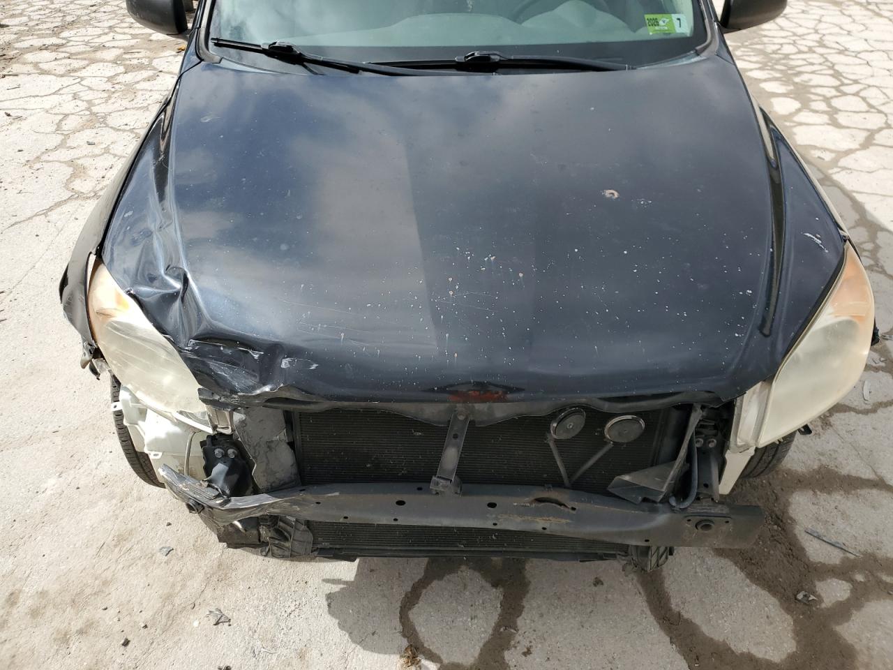 2011 Toyota RAV 4 - Image 13
