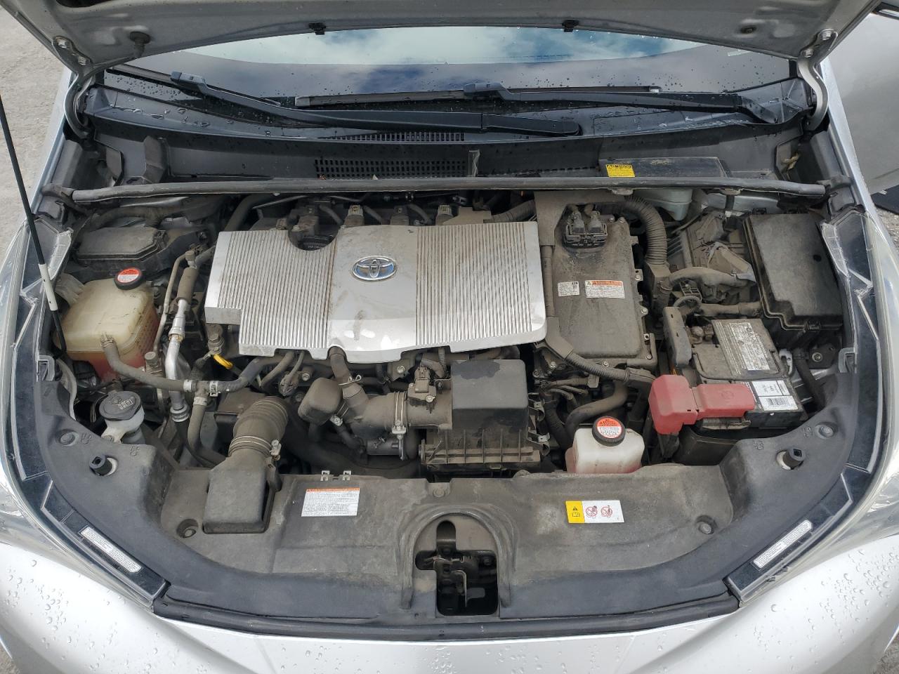 2016 Toyota Prius - Image 12