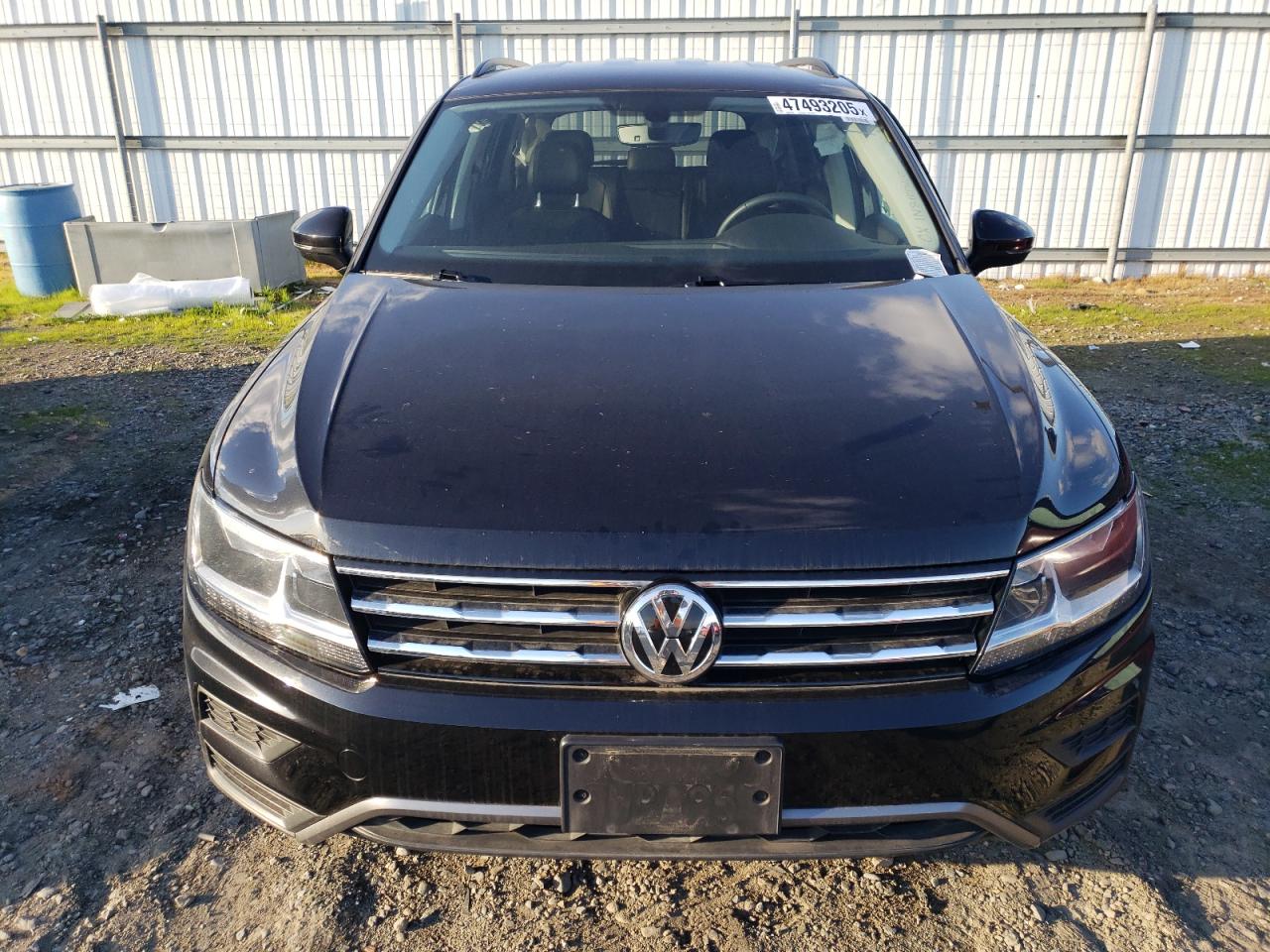 2021 Volkswagen Tiguan - Image 5