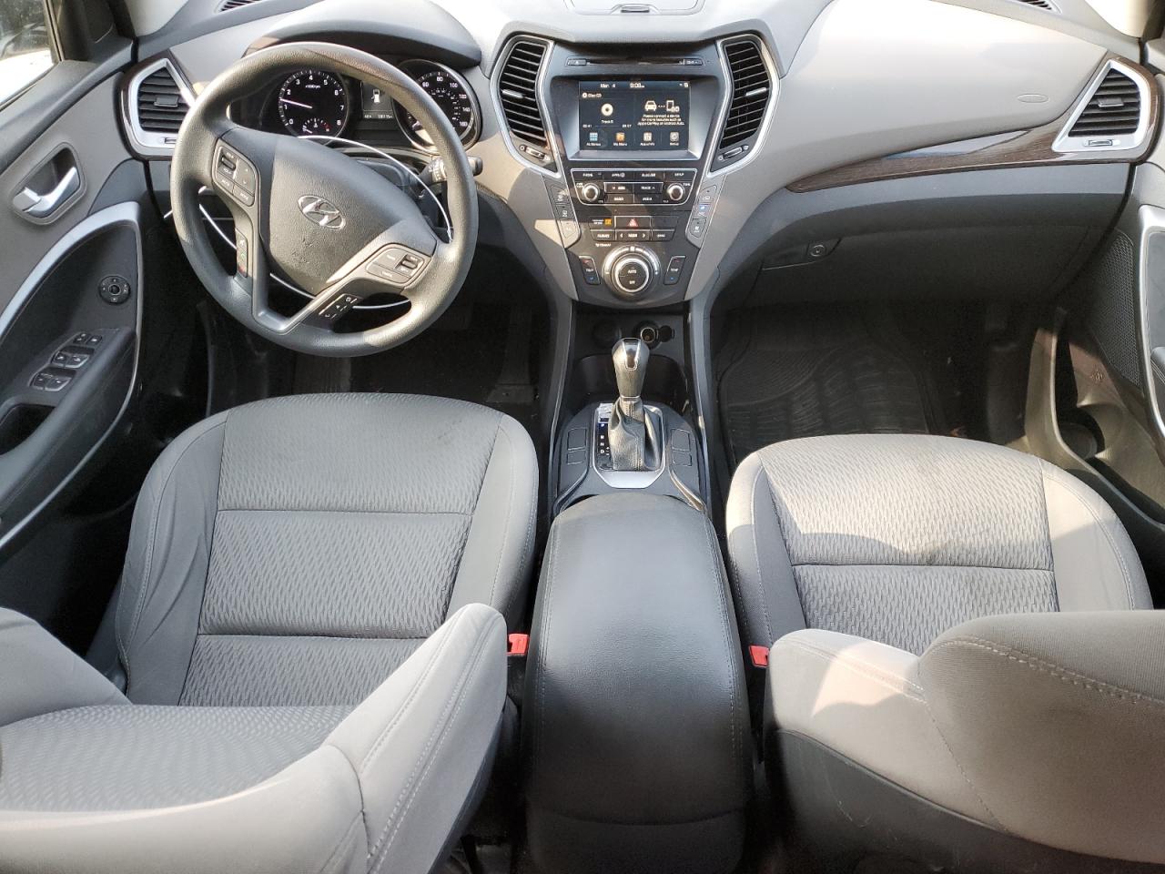 2017 Hyundai Santa Fe - Image 8