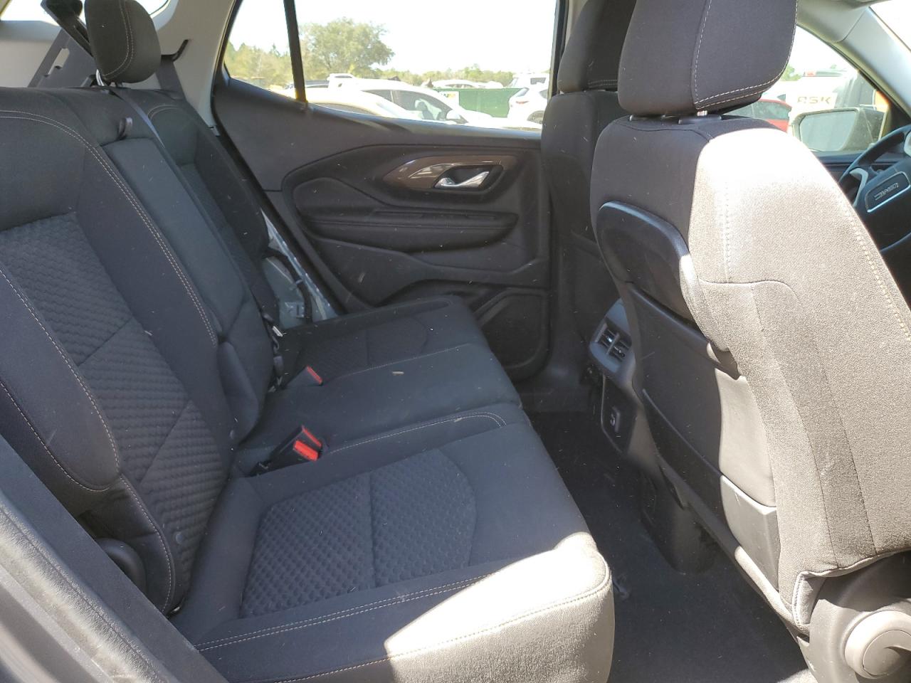 2020 GMC Terrain - Image 11