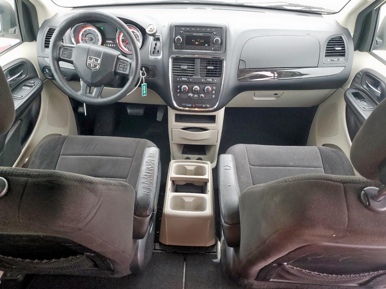 2013 Dodge Caravan - Image 8