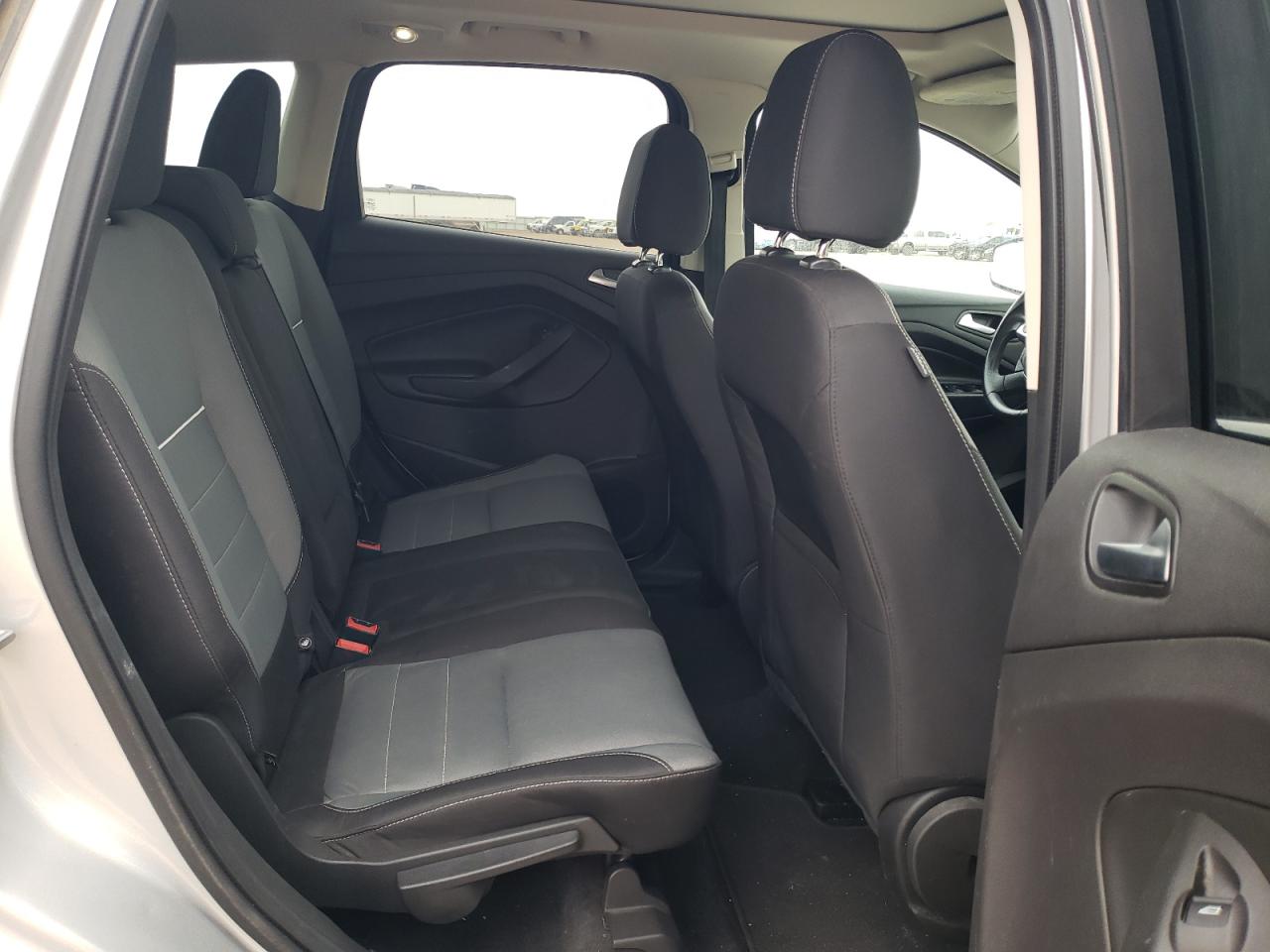2015 Ford Escape - Image 11