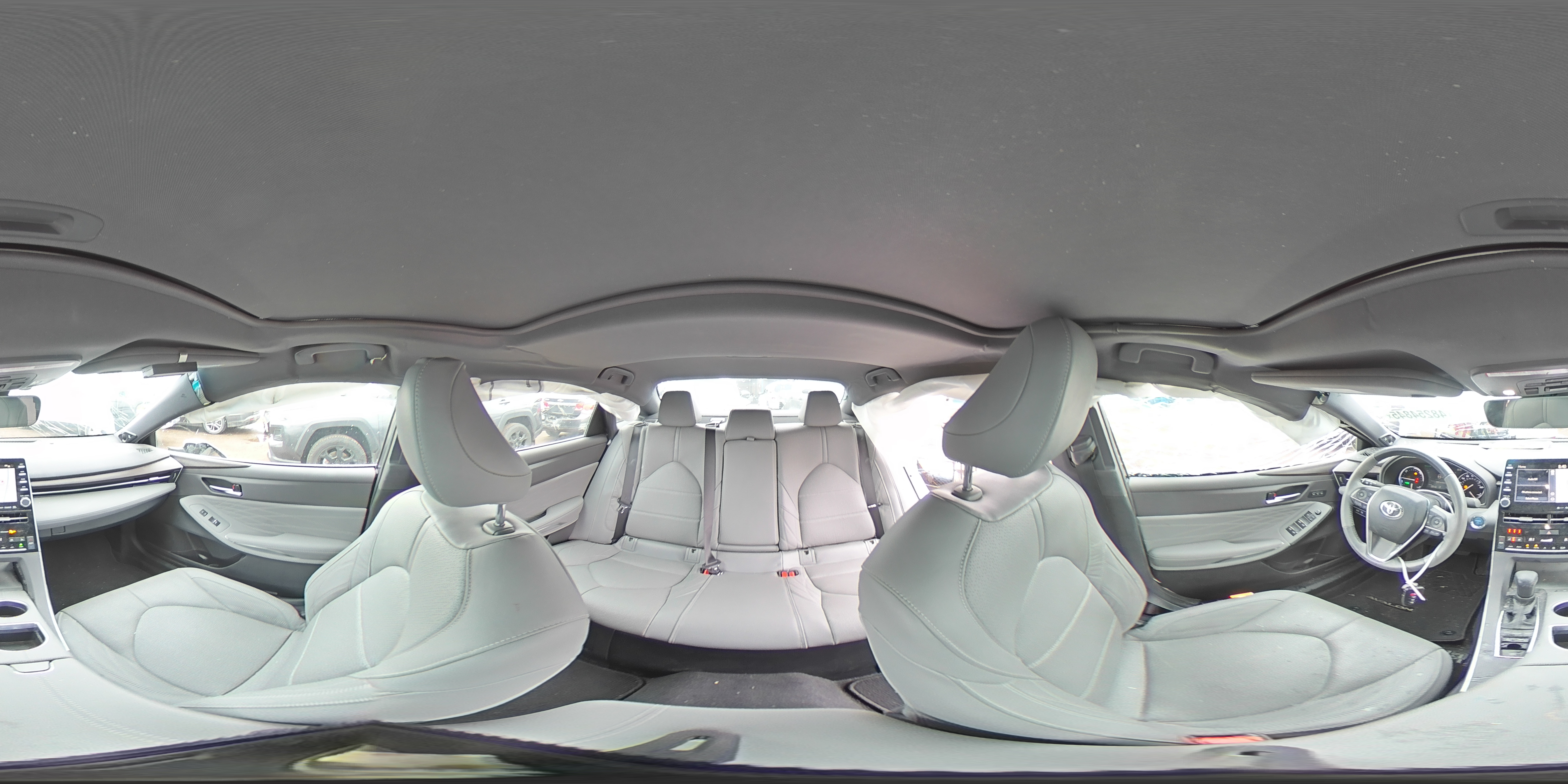 2020 Toyota Avalon - Image 13