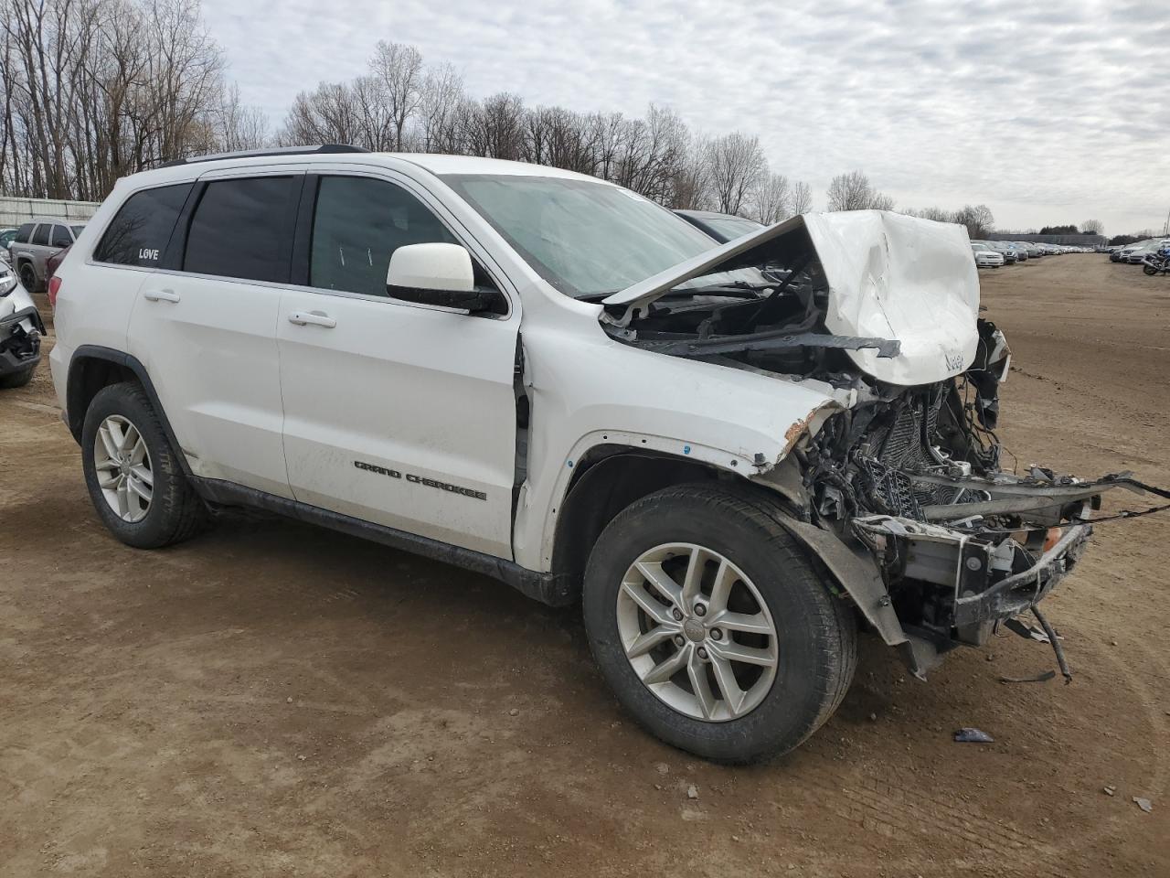 2017 Jeep Grand Cherokee - Image 4