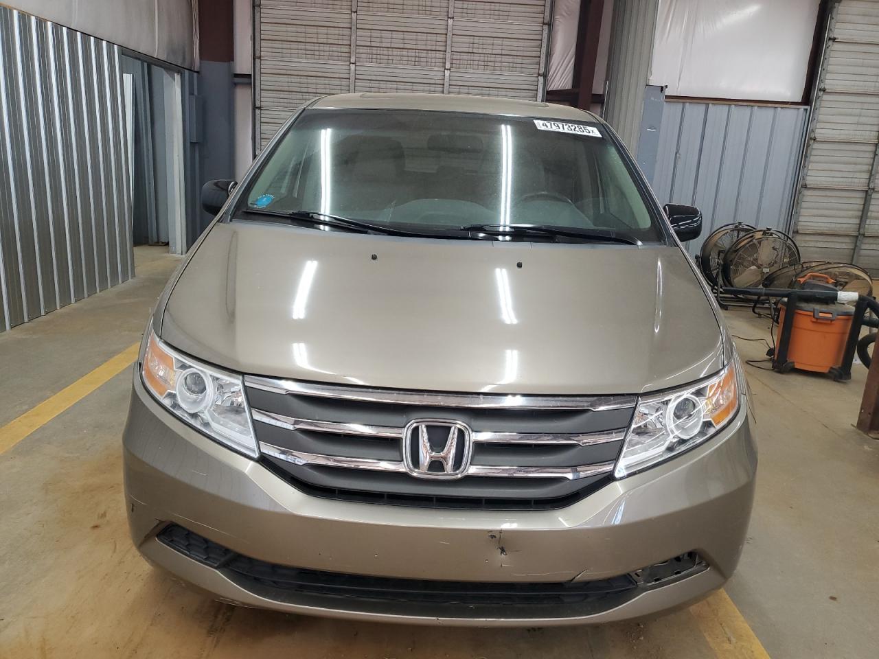 2011 Honda Odyssey - Image 5